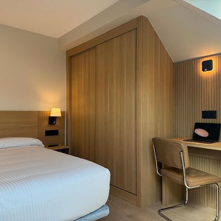 Hotel Europa Arteixo Kültér fotó