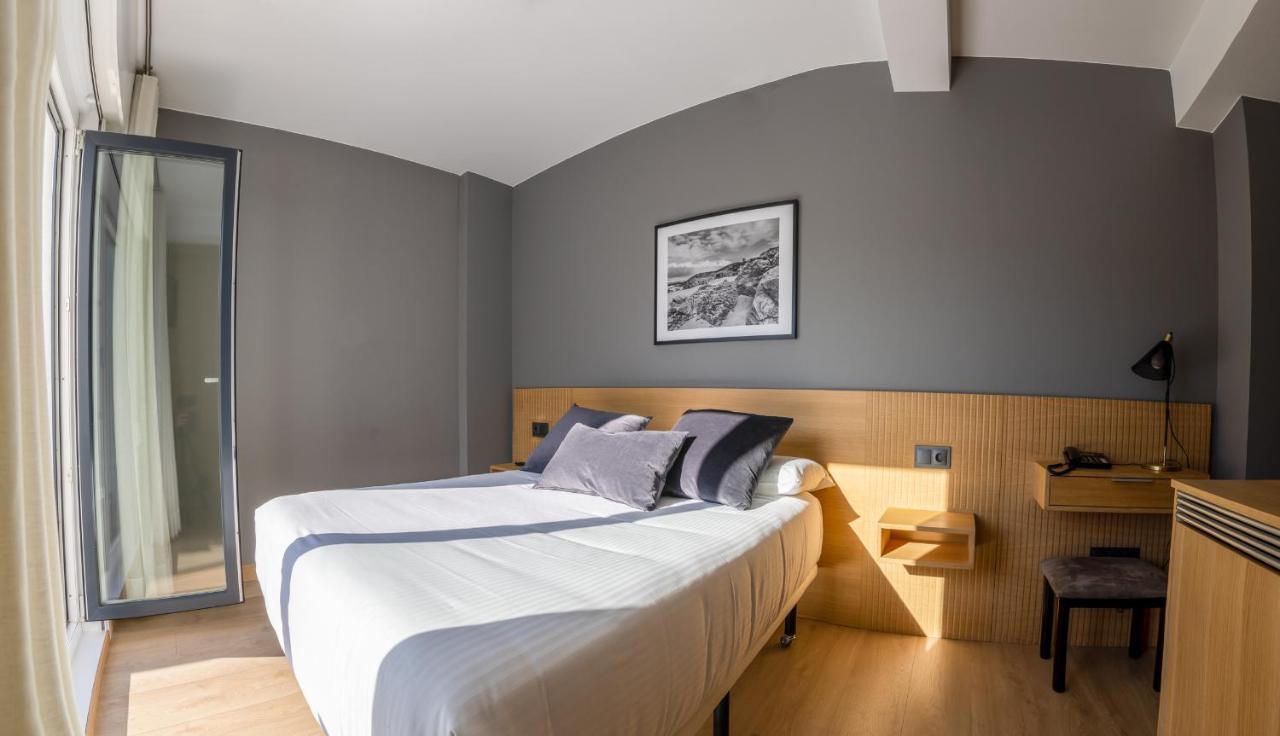 Hotel Europa Arteixo Kültér fotó