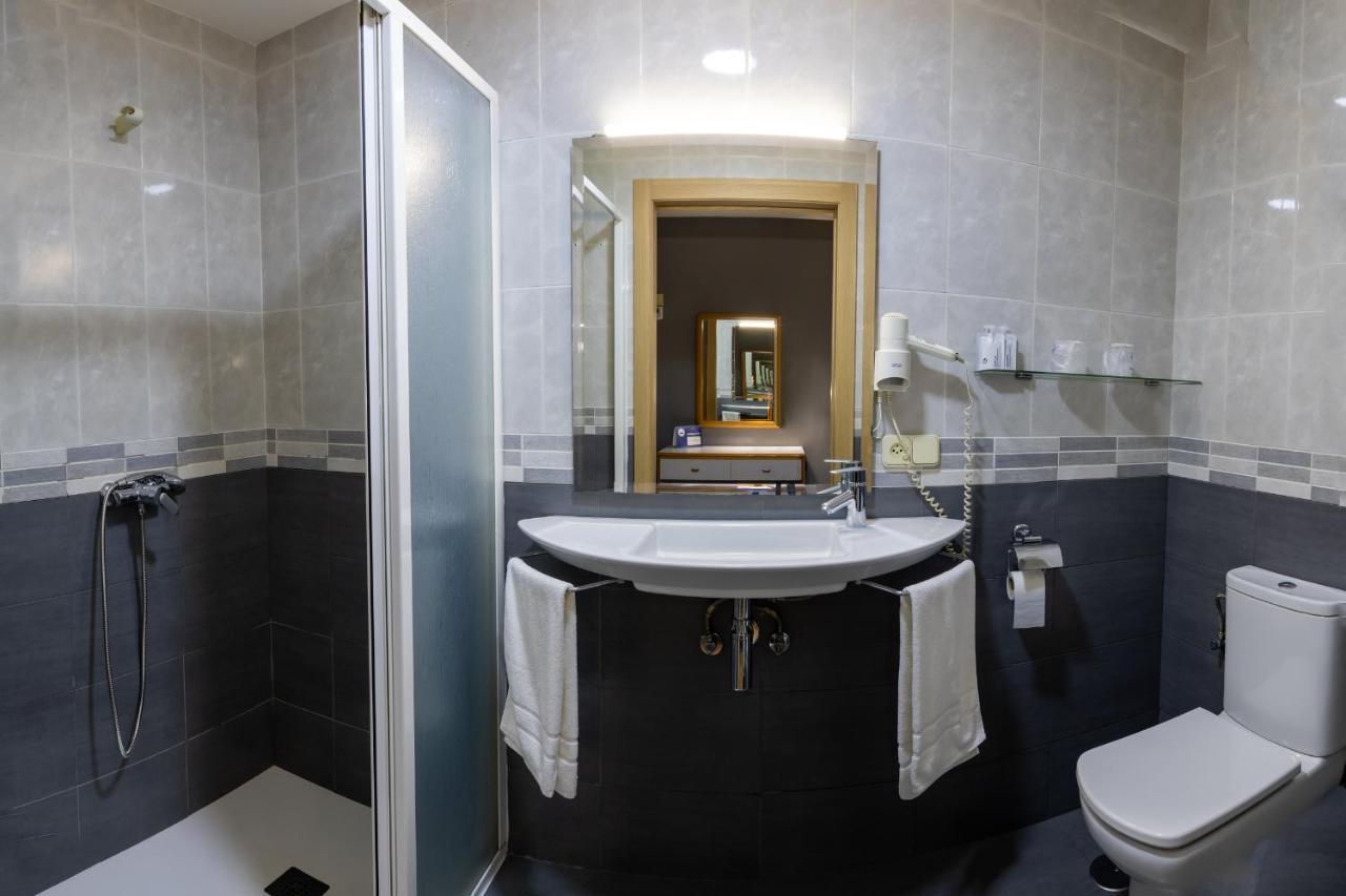 Hotel Europa Arteixo Kültér fotó